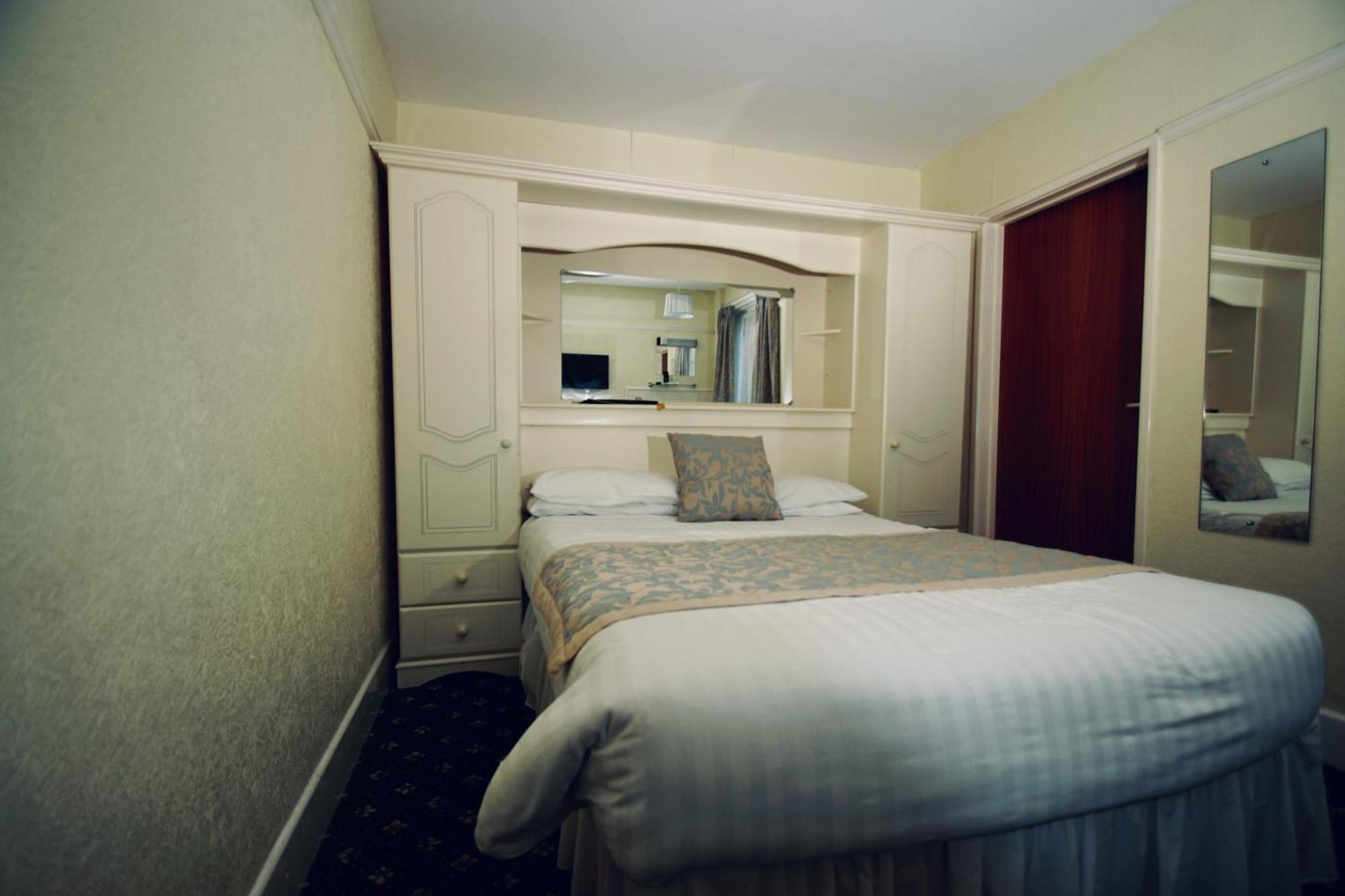 Eastmount Hall Hotel Shanklin Room photo