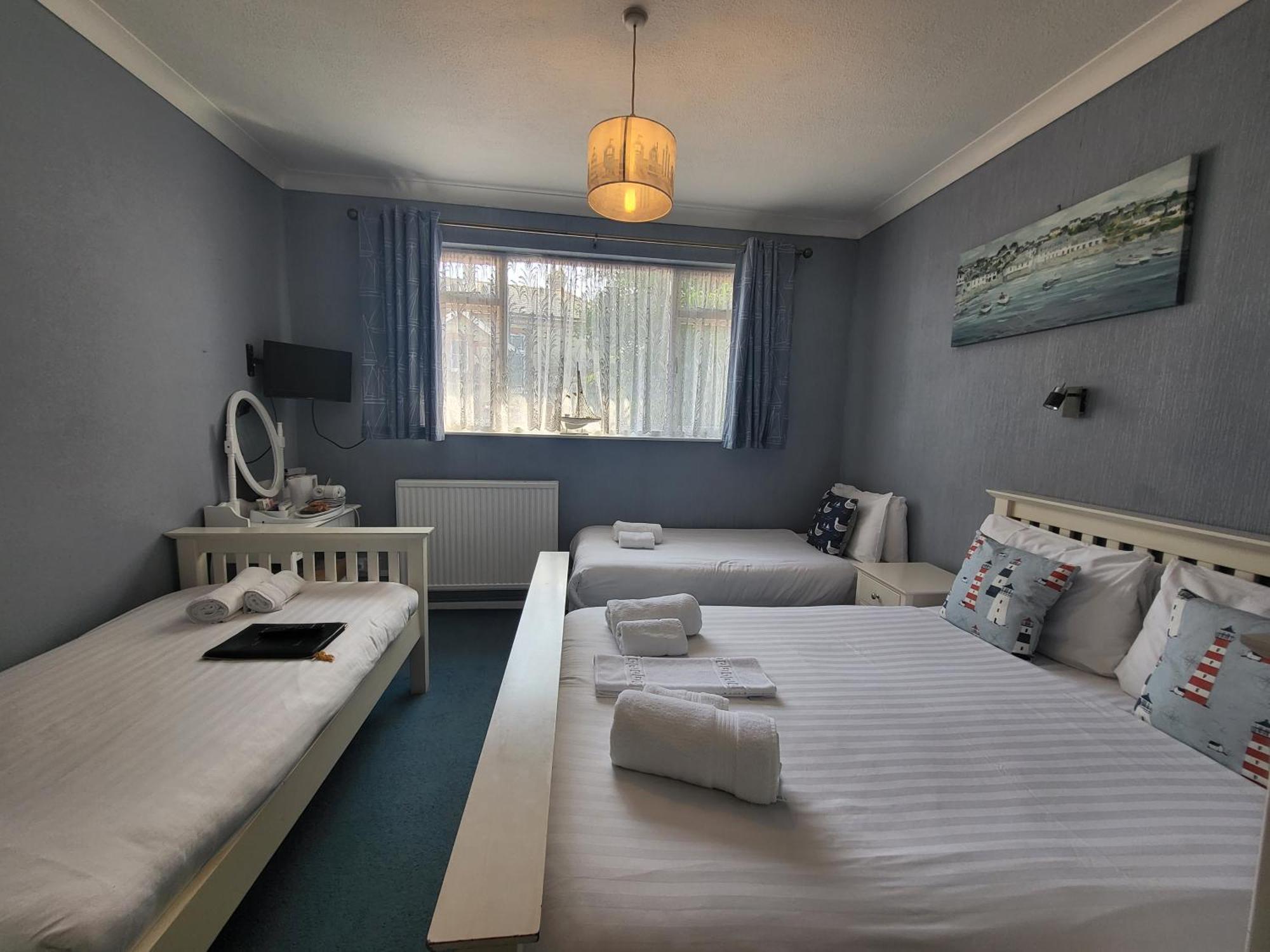 Eastmount Hall Hotel Shanklin Room photo